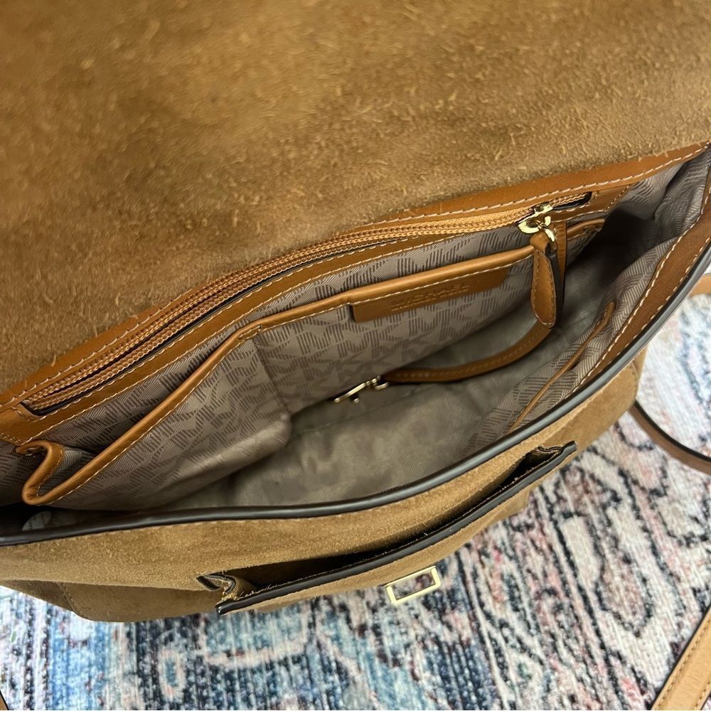 Michael Kors Authentic Romy Medium Suede Crossbody Messenger Bag Tan Leather - Picture 10 of 15